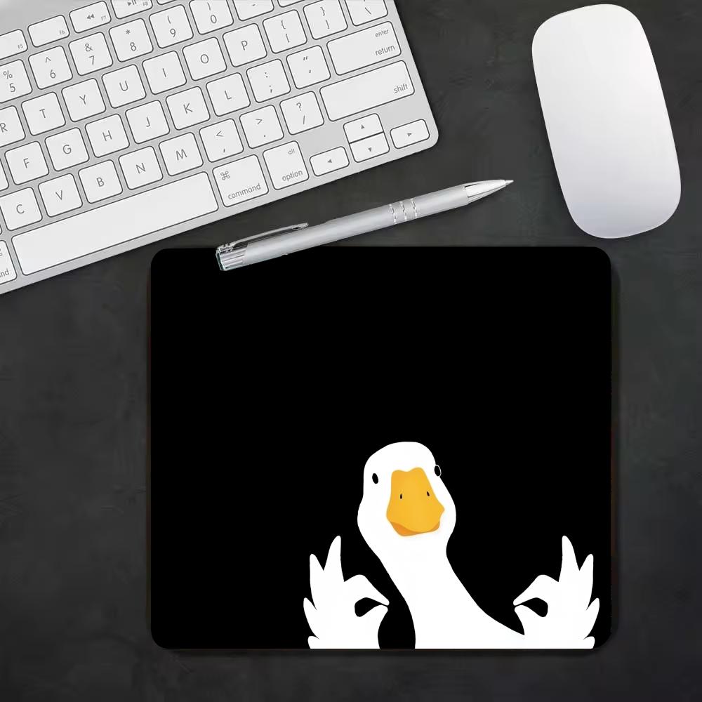 Cute White Goose  Pattern Smal - đánh giá và giá Desk Setup Background